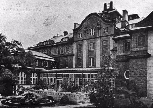 ���N�z�e����i�E1920�N��H
